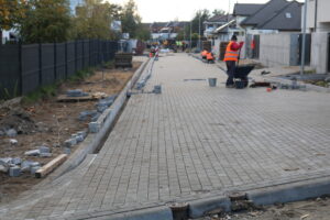 Roboty Ziemne Gravel - Usługi Brukarskie - Wynajem Maszyn Budowlanych - Transport Materiałów Sypkich
