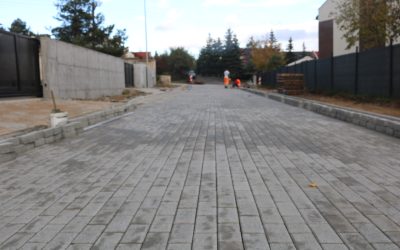 Roboty Ziemne Gravel - Usługi Brukarskie - Wynajem Maszyn Budowlanych - Transport Materiałów Sypkich